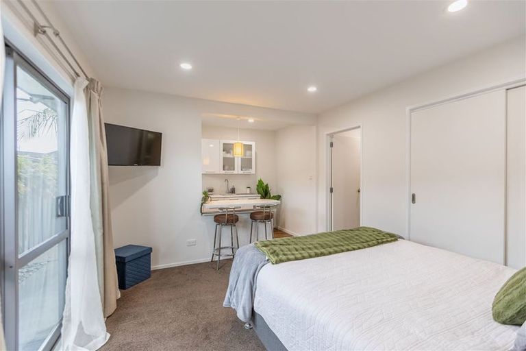 Photo of property in 12 Waitaki Way, Poraiti, Napier, 4112