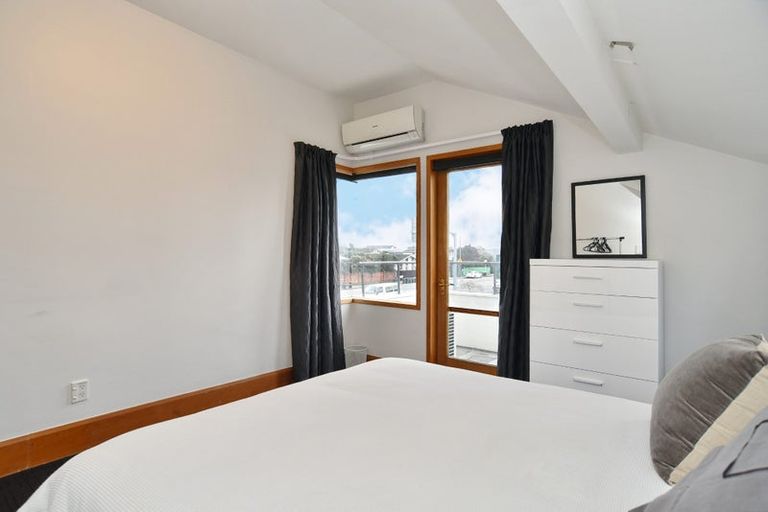 Photo of property in 4 Whitmore Street, Edgeware, Christchurch, 8013