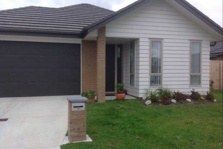 Photo of property in 17 Lamborn Drive, Papakura, 2110