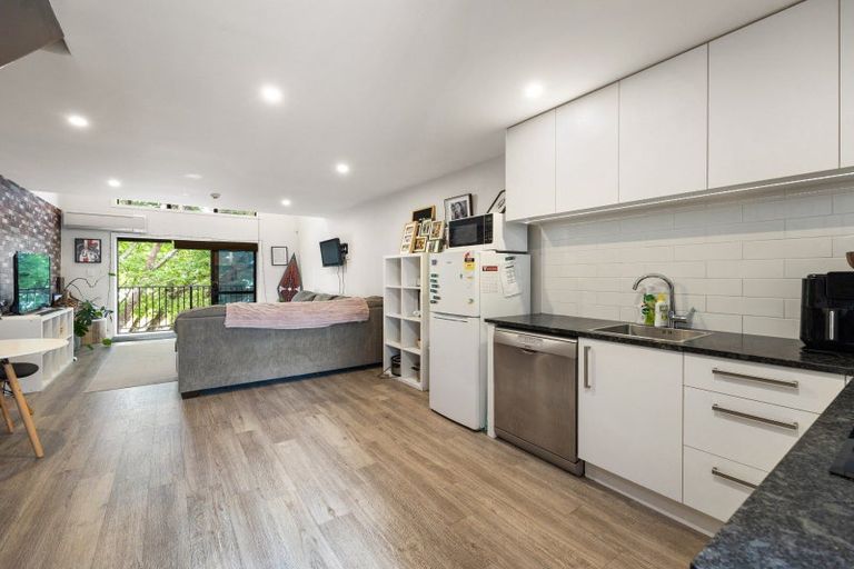 Photo of property in 104/1 Village Quarter Lane, Frankton, Hamilton, 3204