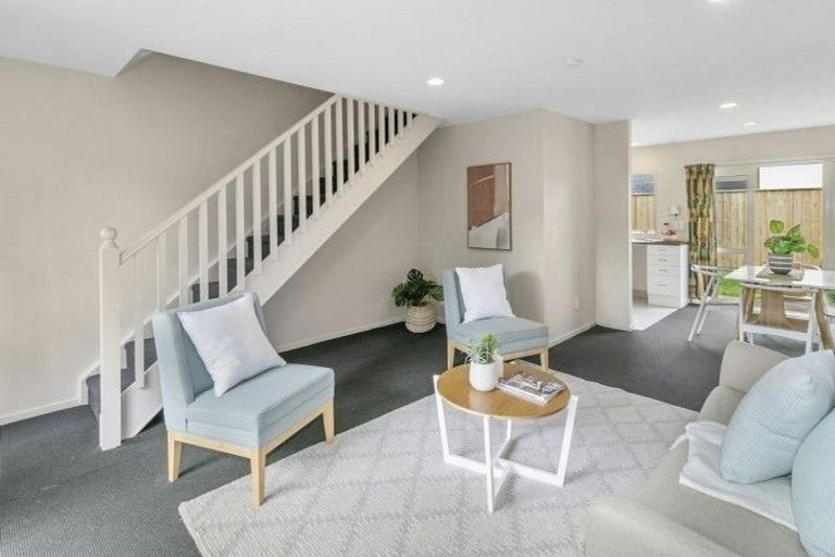 Photo of property in 3/8 Waldie Grove, Avalon, Lower Hutt, 5011