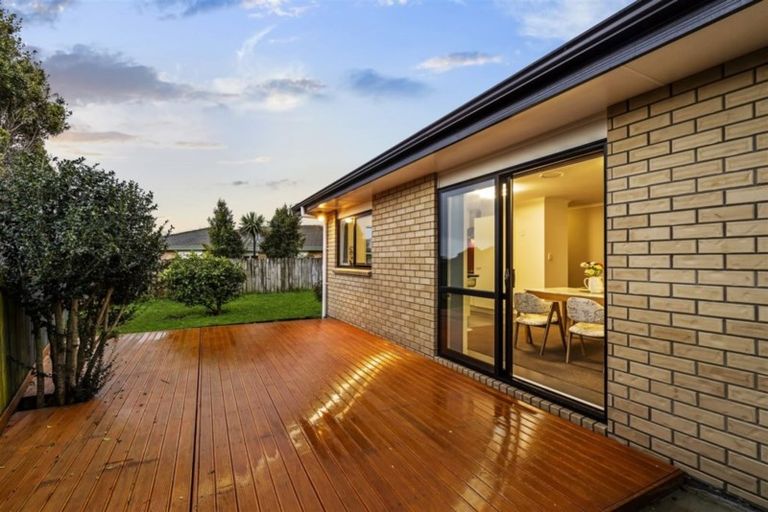 Photo of property in 10 Bokeen Lane, Flat Bush, Auckland, 2019