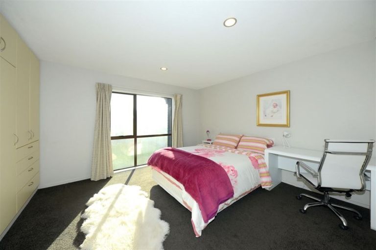 Photo of property in 12 Thoresby Mews, Avonhead, Christchurch, 8042