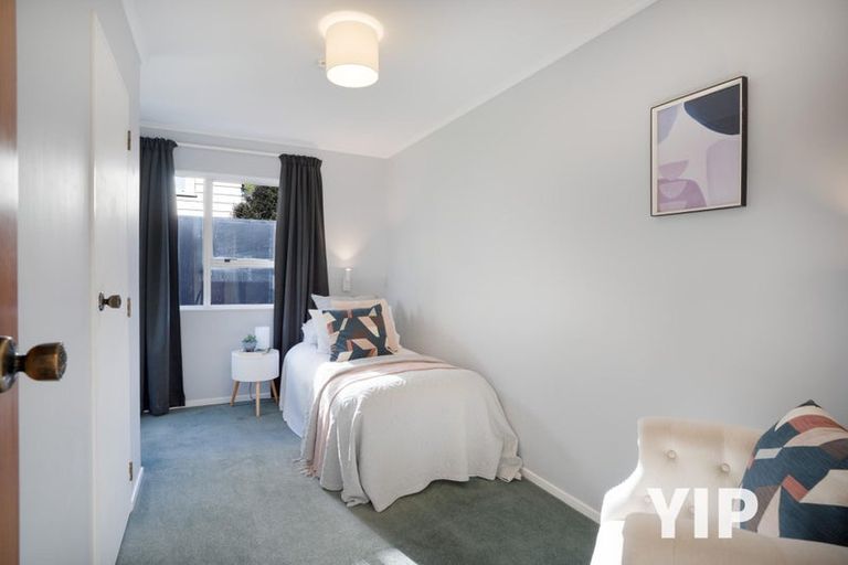 Photo of property in 4 Curacao Place, Grenada Village, Wellington, 6037