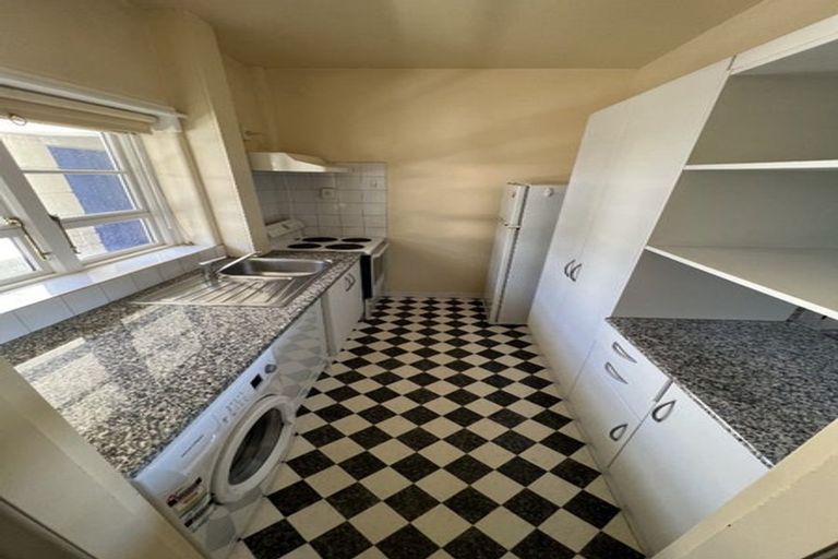 Photo of property in 82 Majoribanks Street, Mount Victoria, Wellington, 6011