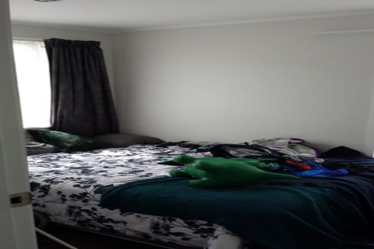 Photo of property in 25 Tatariki Street, Rosehill, Papakura, 2113