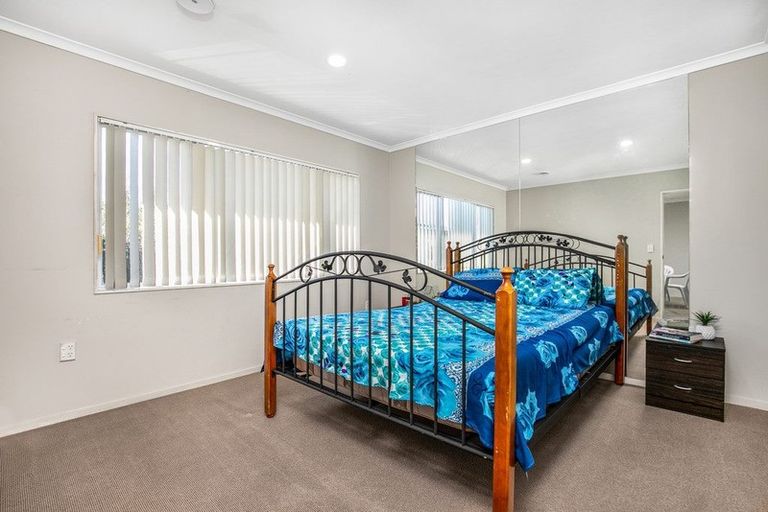 Photo of property in 30a Wellington Street, Pukekohe, 2120