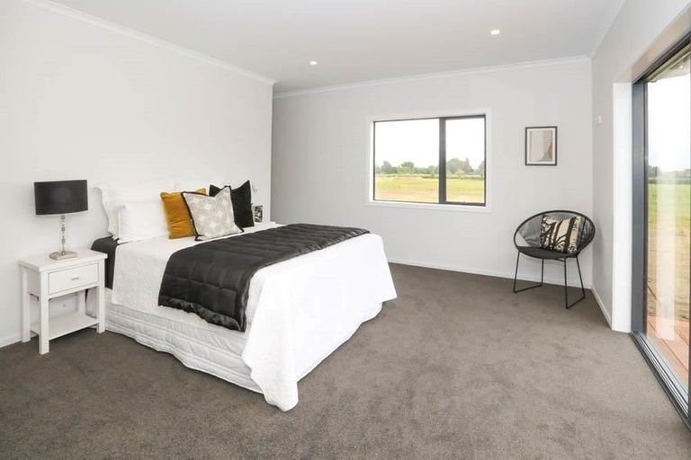 Photo of property in 10 Meadowpark Way, Matangi, Hamilton, 3283