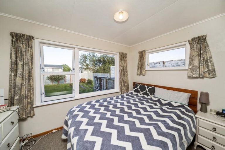 Photo of property in 6 Ngaio Place, Hawera, 4610
