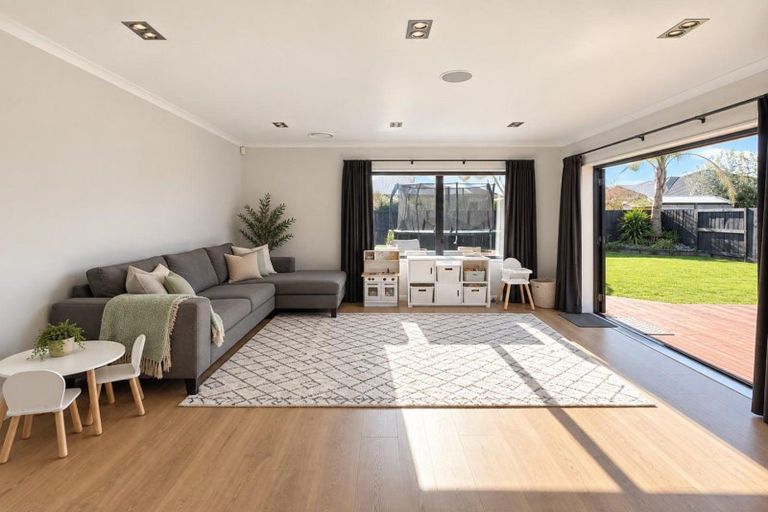 Photo of property in 13 Watkins Road, Cambridge, 3434