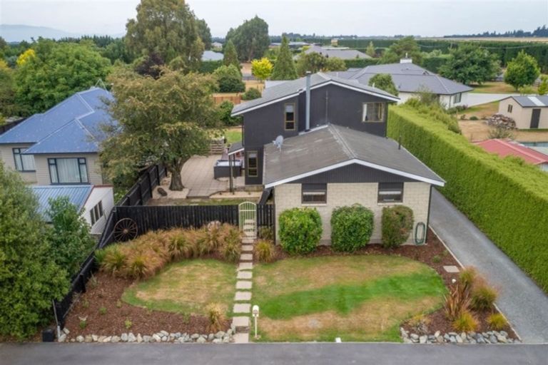 Photo of property in 4 Torlesse Crescent, Darfield, 7510