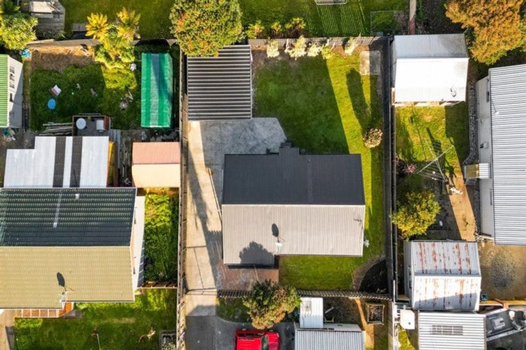 Photo of property in 15c Breckons Avenue, Nawton, Hamilton, 3200