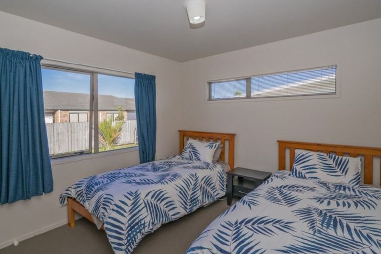 Photo of property in 1 Rena Place, Whitianga, 3510