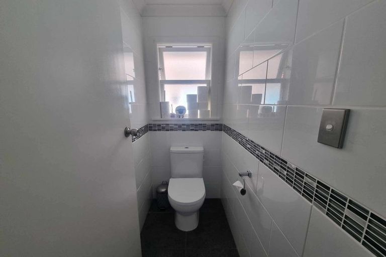 Photo of property in 22 Murray Street, Wallaceville, Upper Hutt, 5018