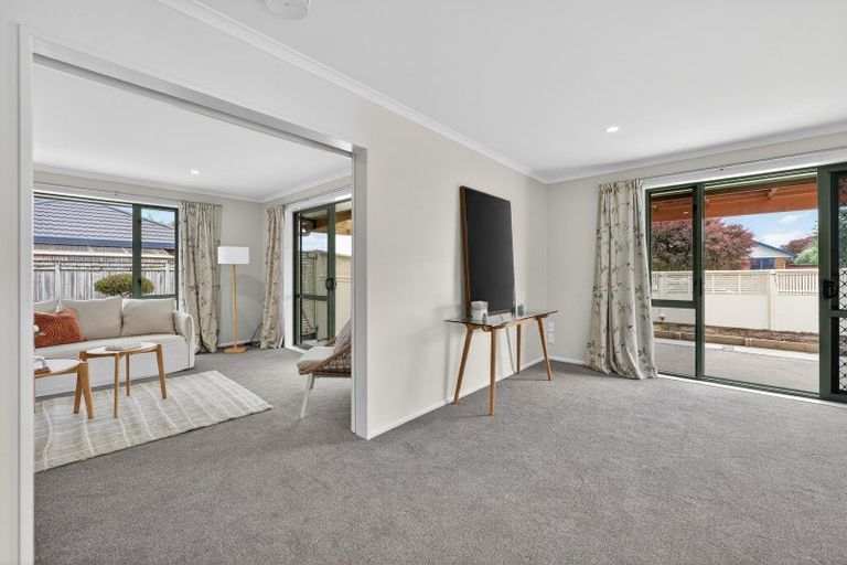 Photo of property in 42 Brooklyn Heights Drive, Kelvin Grove, Palmerston North, 4414