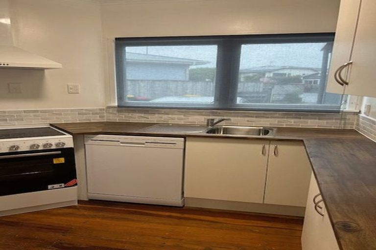 Photo of property in 2/184 Powderham Street, New Plymouth, 4310