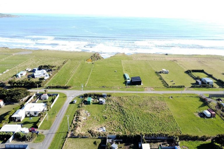 Photo of property in 26 Surrey Street, Orepuki, Riverton, 9881