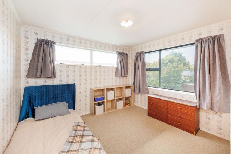 Photo of property in 10 Westhaven Grove, Takaro, Palmerston North, 4412
