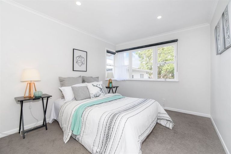 Photo of property in 130 Triangle Road, Massey, Auckland, 0614