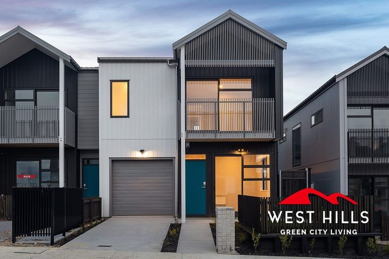 Photo of property in 17 Wai Place, One Tree Point, 0118