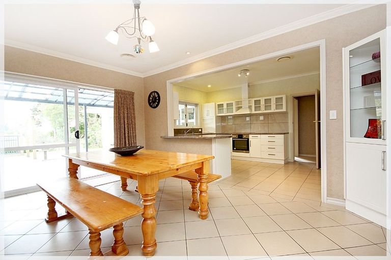 Photo of property in 54 Kawiu Road, Levin, 5510