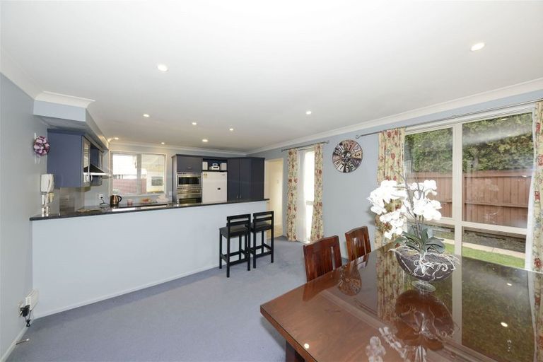 Photo of property in 80b Hinau Street, Riccarton, Christchurch, 8041