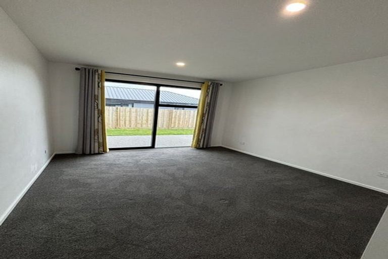 Photo of property in 16 Sequel Road, Halswell, Christchurch, 8025