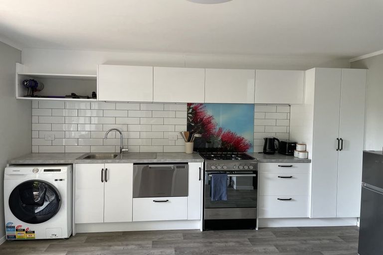 Photo of property in 10 Pamir Place, Welcome Bay, Tauranga, 3112