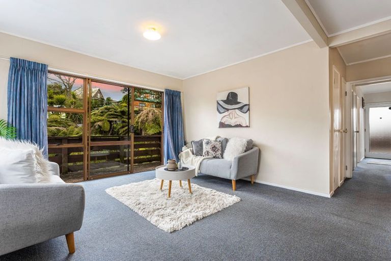 Photo of property in 3/12 Sunnyside Road, Sunnyvale, Auckland, 0612