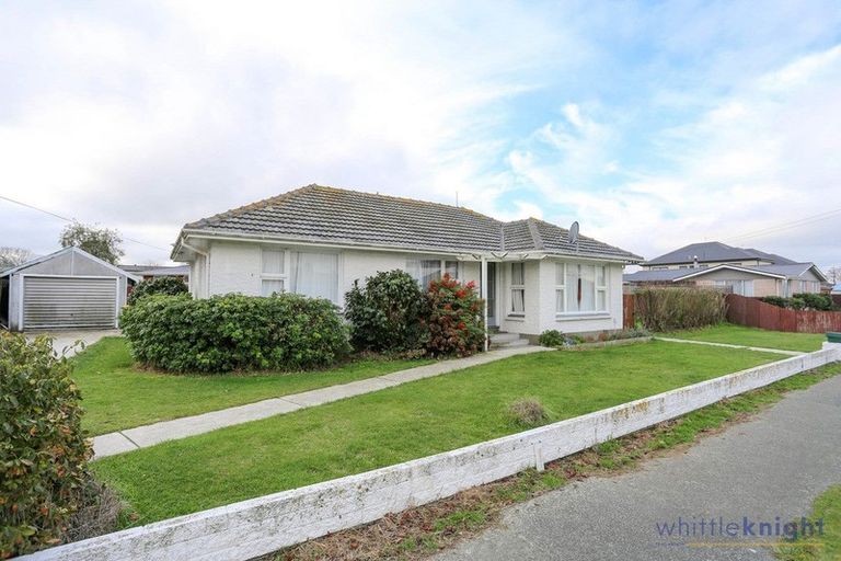 Photo of property in 6 Janet Street, Upper Riccarton, Christchurch, 8041