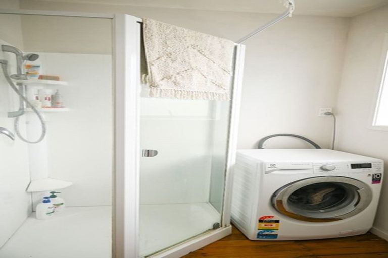 Photo of property in 21 Wildwood Avenue, Wainoni, Christchurch, 8061