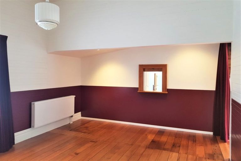 Photo of property in 128 Derwent Street, Island Bay, Wellington, 6023