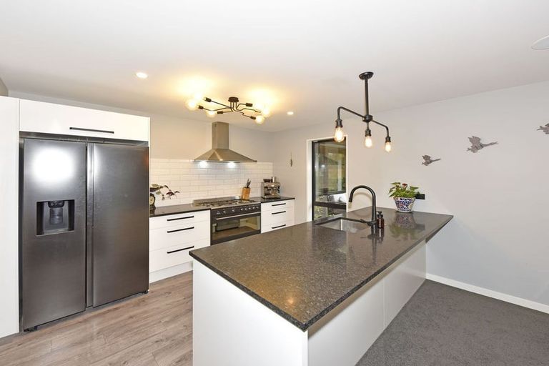 Photo of property in 2 Nicolau Avenue, Rolleston, 7615