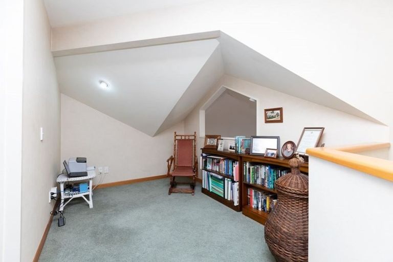 Photo of property in 21 Grosvenor Place, Rototuna, Hamilton, 3210