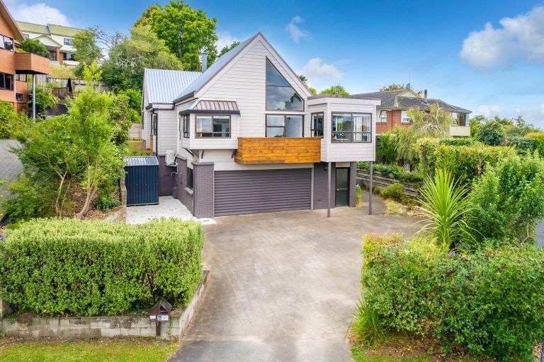 Photo of property in 11 Stirling Place, Dinsdale, Hamilton, 3204