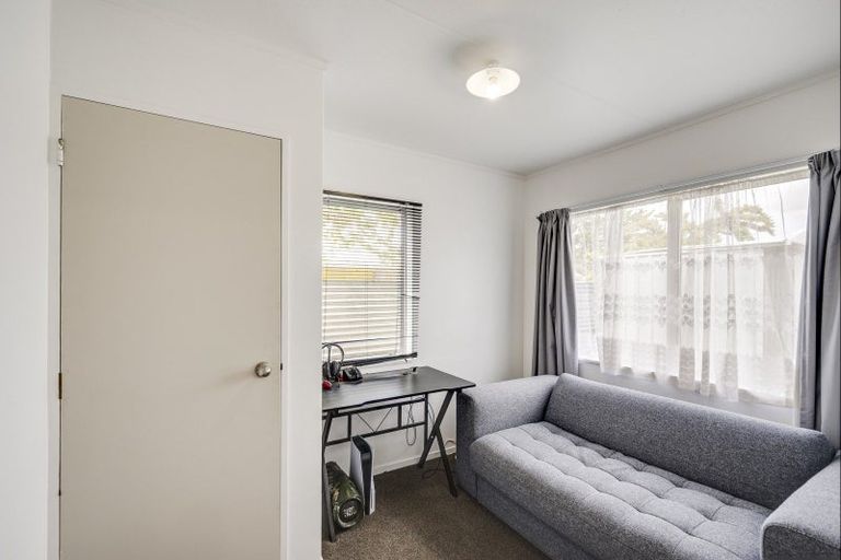 Photo of property in 233a Flaxmere Avenue, Flaxmere, Hastings, 4120