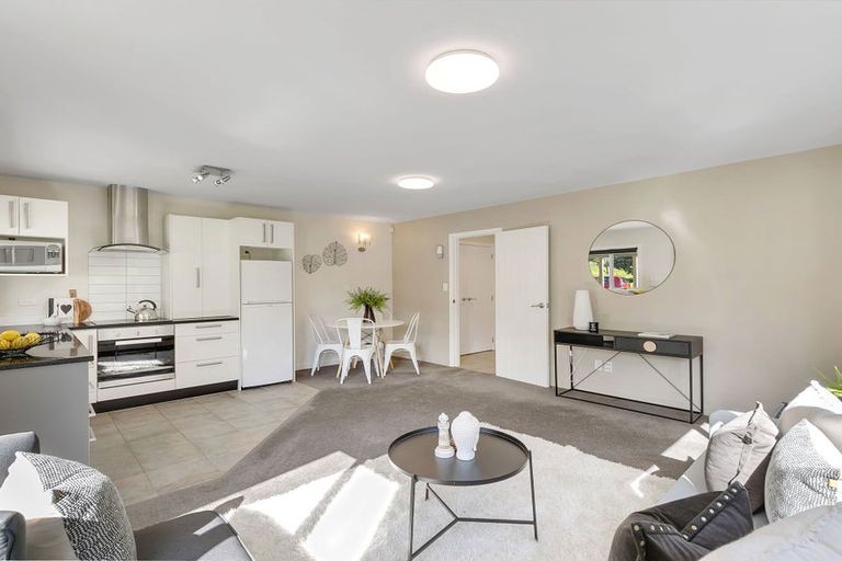Photo of property in 2/19 Ranui Terrace, Tawa, Wellington, 5028