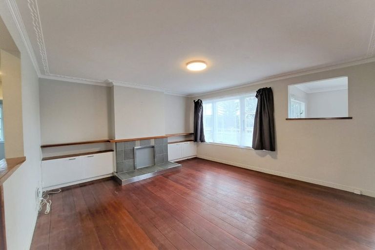 Photo of property in 809 Te Atatu Road, Te Atatu Peninsula, Auckland, 0610