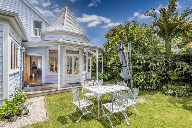 Photo of property in 4 Mays Street, Devonport, Auckland, 0624