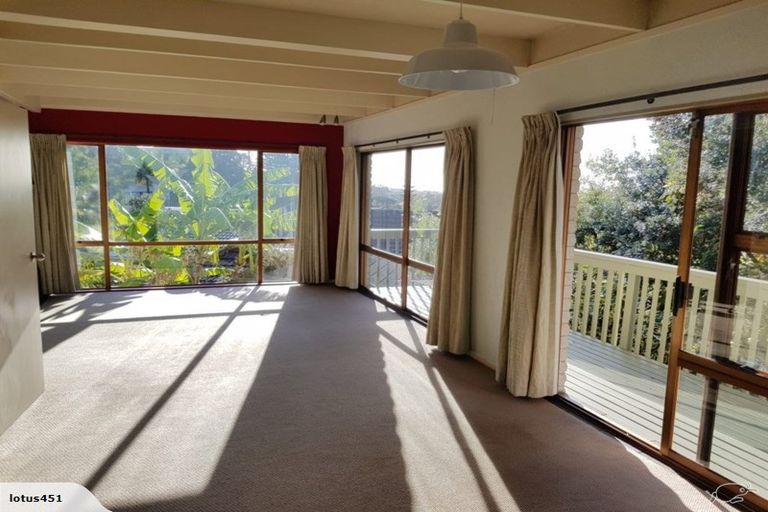 Photo of property in 13 Malters Place, Browns Bay, Auckland, 0630