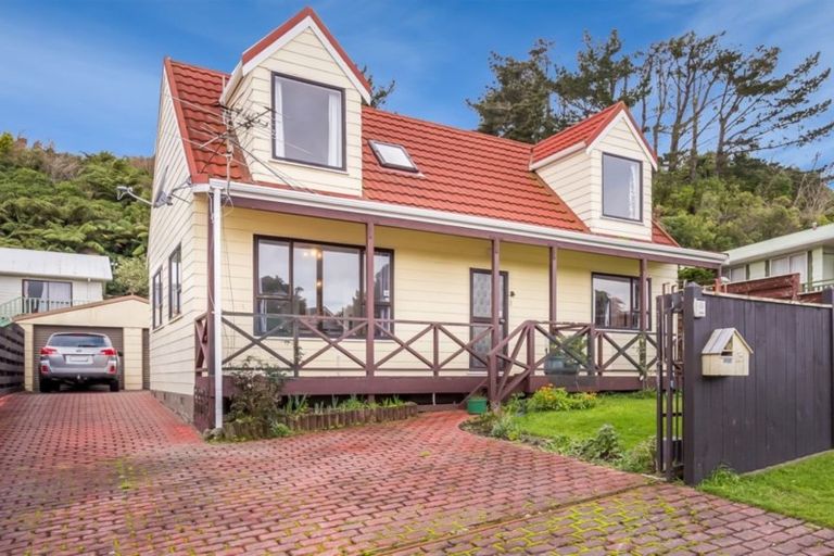 Photo of property in 13 Invercargill Drive, Kelson, Lower Hutt, 5010