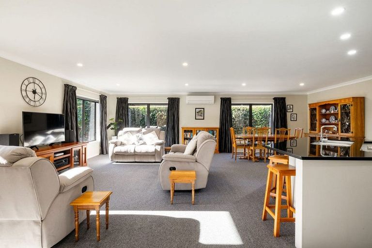 Photo of property in 9 Brancaster Place, Cambridge, 3434