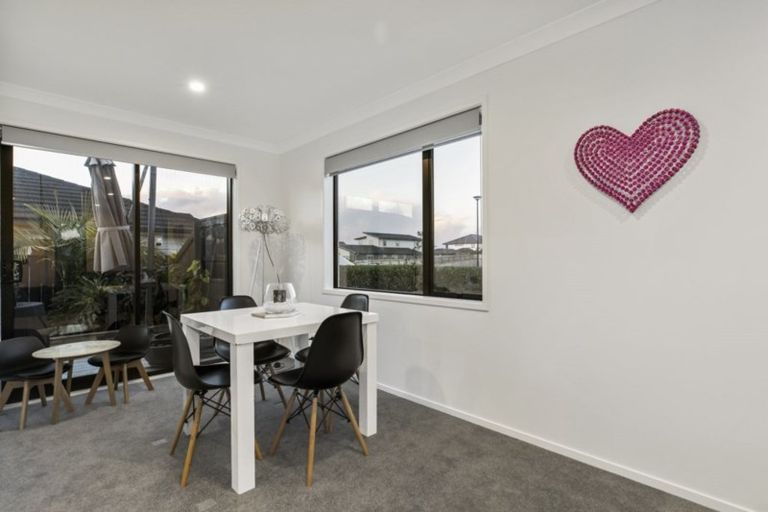 Photo of property in 92 Intrepid Crescent, Beachlands, Auckland, 2018