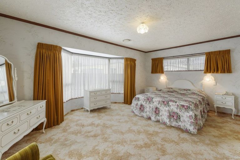 Photo of property in 8 Renata Road, Otaki, 5512