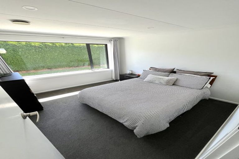 Photo of property in 66 Aloway Street, Wallacetown, 9816