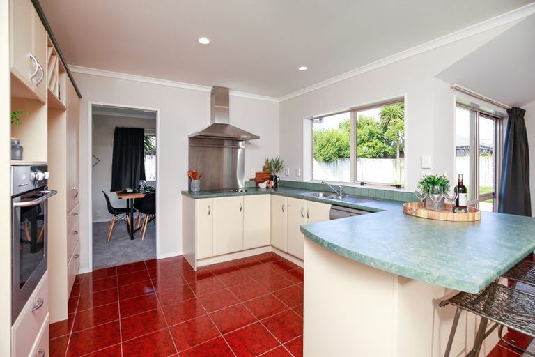 Photo of property in 4 Holford Place, Huntington, Hamilton, 3210