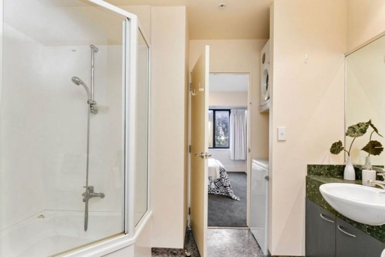 Photo of property in St Peters Apartments, 1d/192 Willis Street, Te Aro, Wellington, 6011