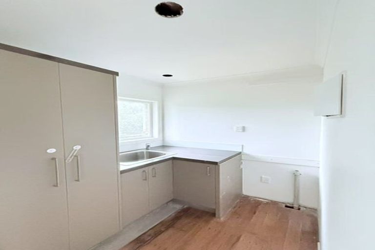 Photo of property in 46 Wilsher Crescent, Henderson, Auckland, 0612