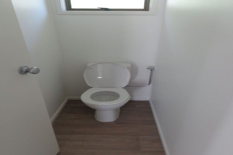 Photo of property in 206 Royal Road, Massey, Auckland, 0614