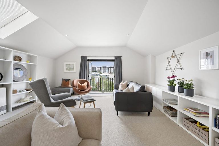 Photo of property in 153c Grant Road, Thorndon, Wellington, 6011